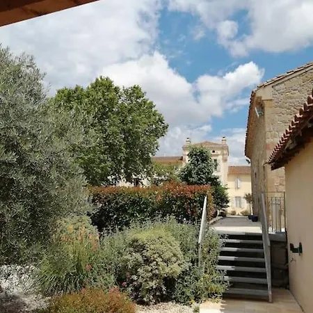Le Soleil D Eugenie Dans Avec Piscine Commune Pres De Carcassonne Apartment