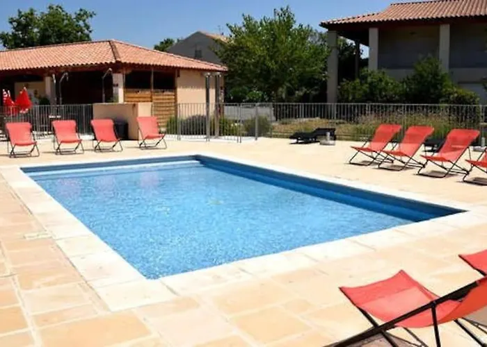 Le Soleil D Eugenie Dans Avec Piscine Commune Pres De Carcassonne شقة